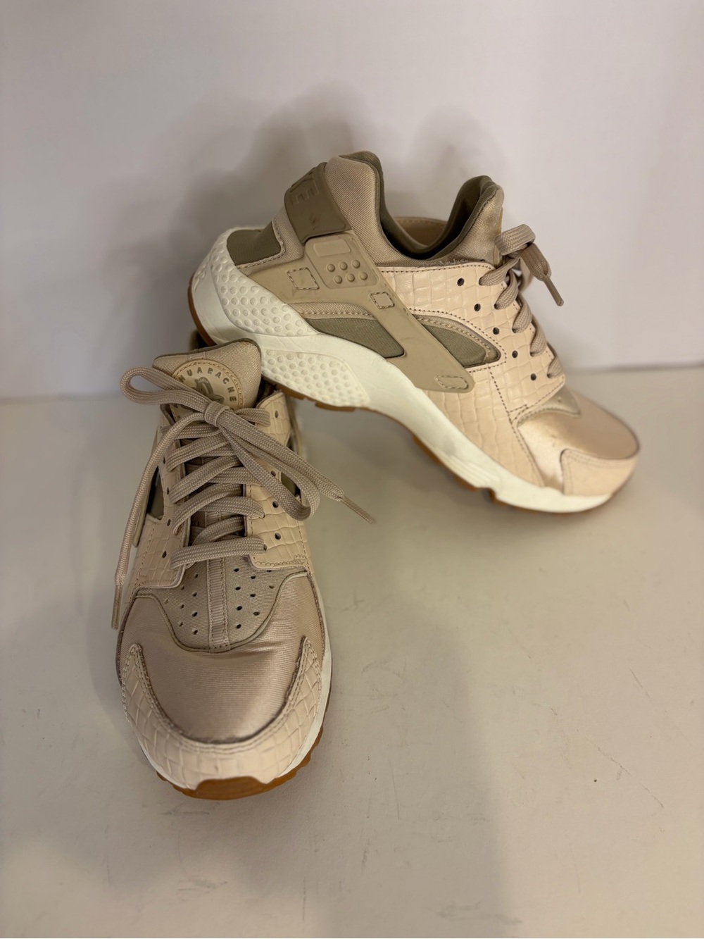 Nike Air Huarache Run Premium Oatmeal Sneakers Size 9